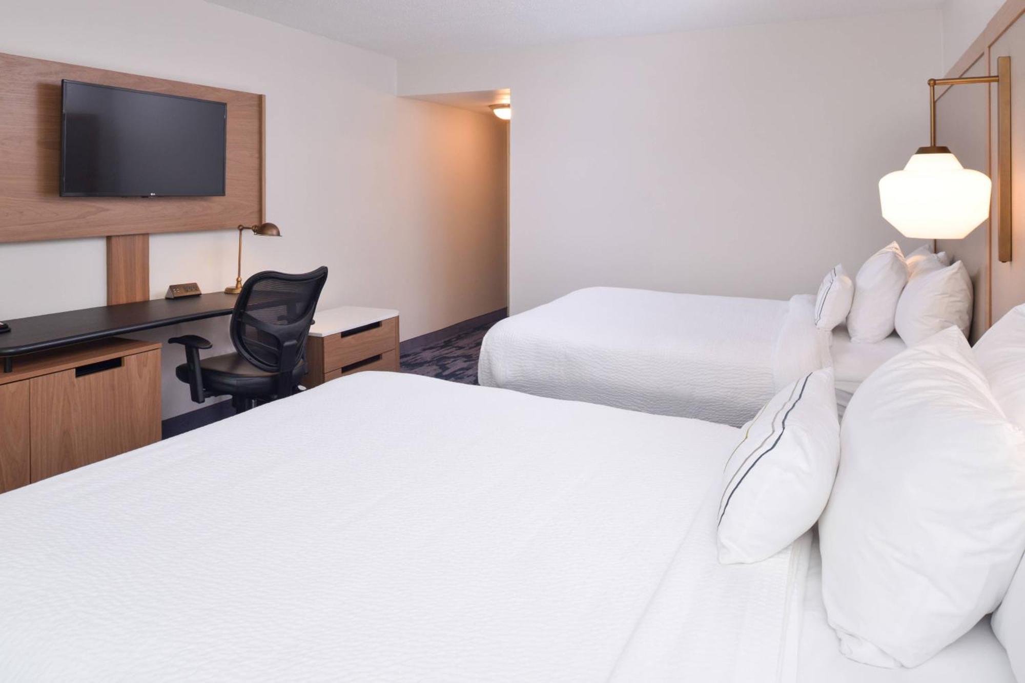 Fairfield Inn & Suites By Marriott Pittsburgh ניו סטנטון מראה חיצוני תמונה